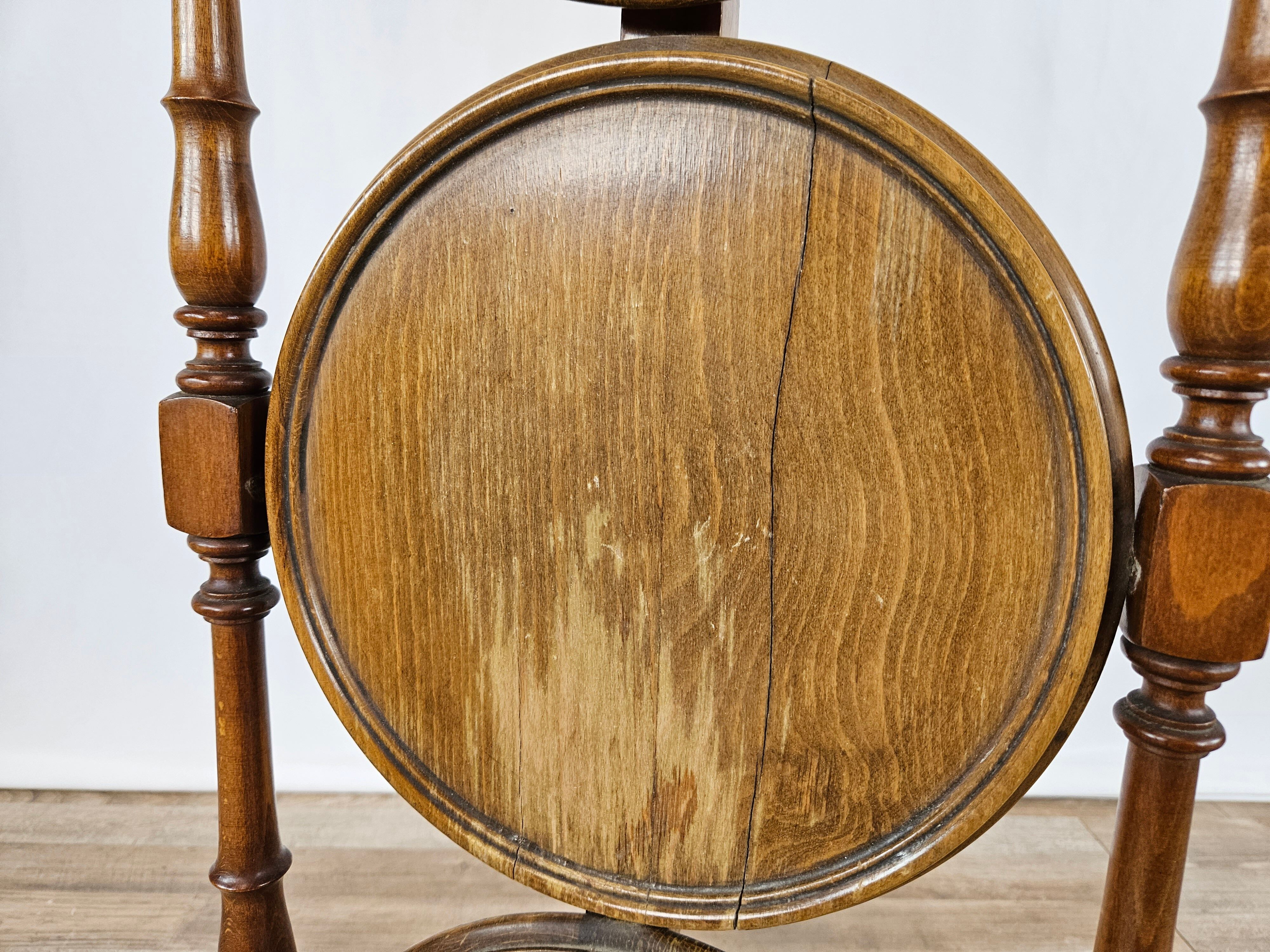 70s coffee table in walnut with closable shelves