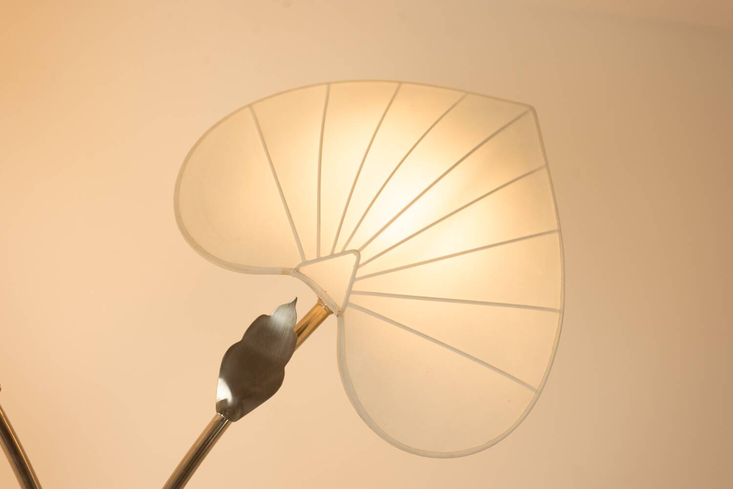 Antonio Pavia. Large lamp in silvered brass and silk. 1970s.