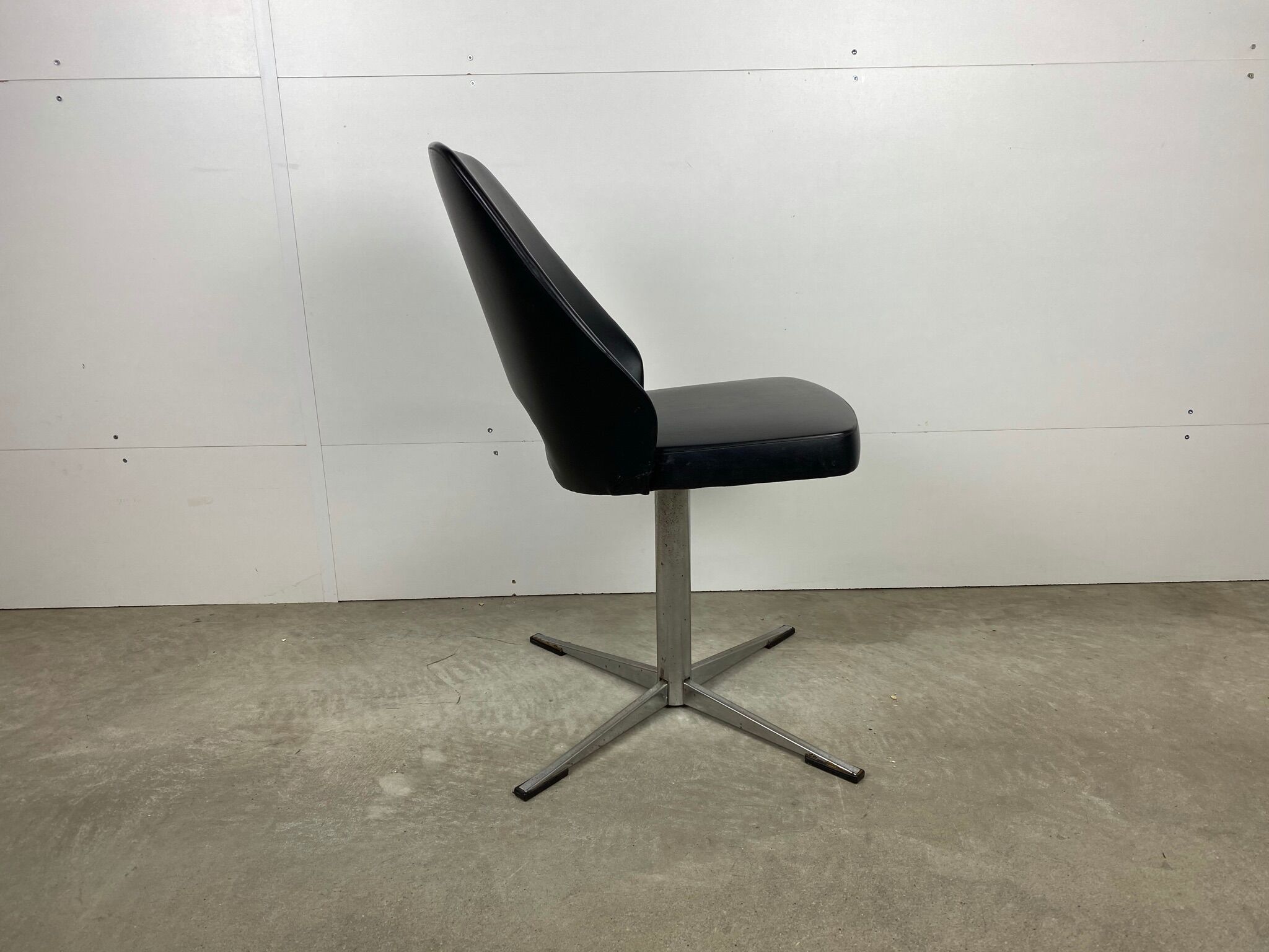 Black leather office chair