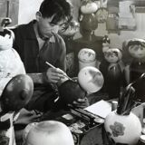 Grande Kokeshi - Winter camelia - master Watanabee Masao - 1917-2007