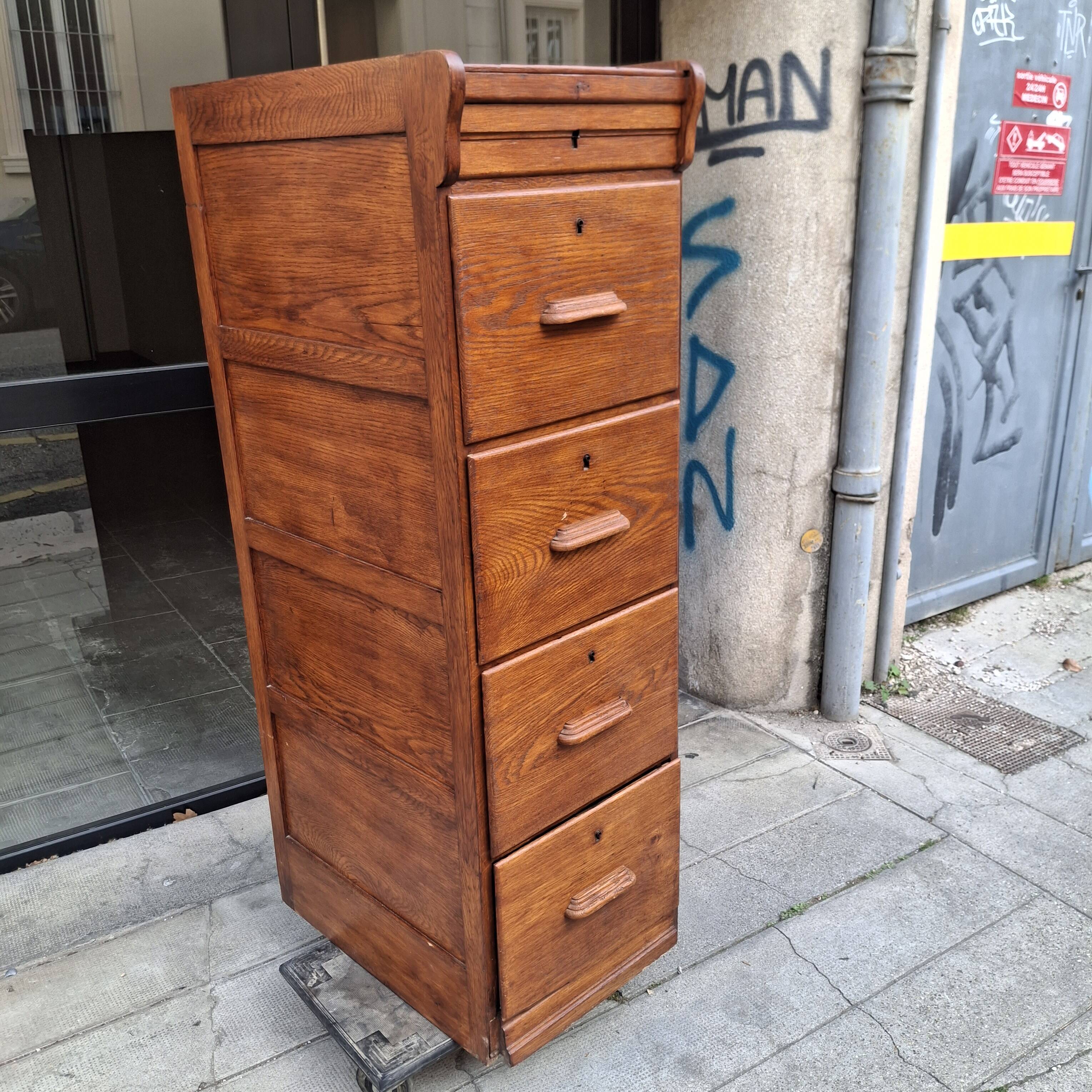 Old notary's furniture. Trade furniture in oak.