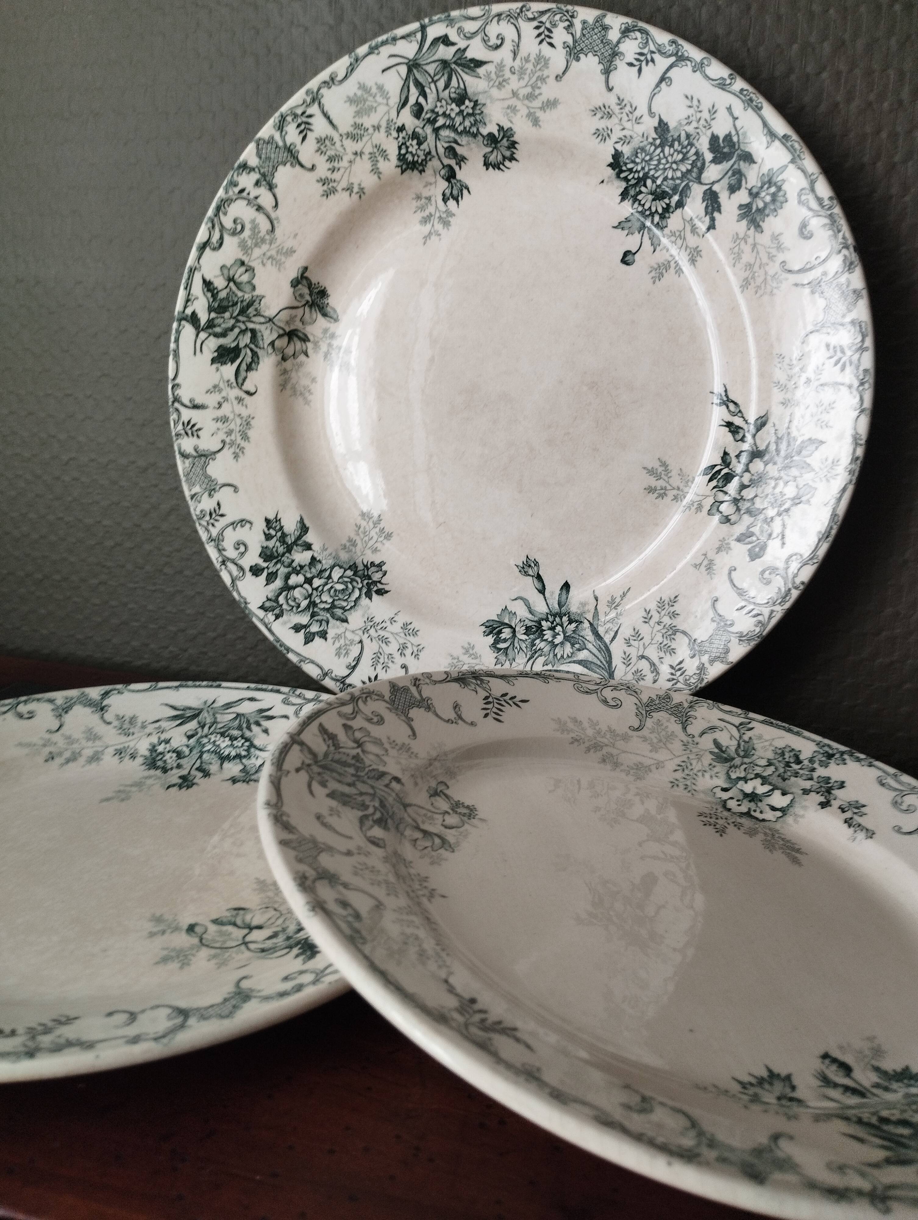 Plat rond ø 28cm terre de fer Choisy-le-Roi « Floréal »