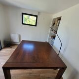 Oak table with integrated extension