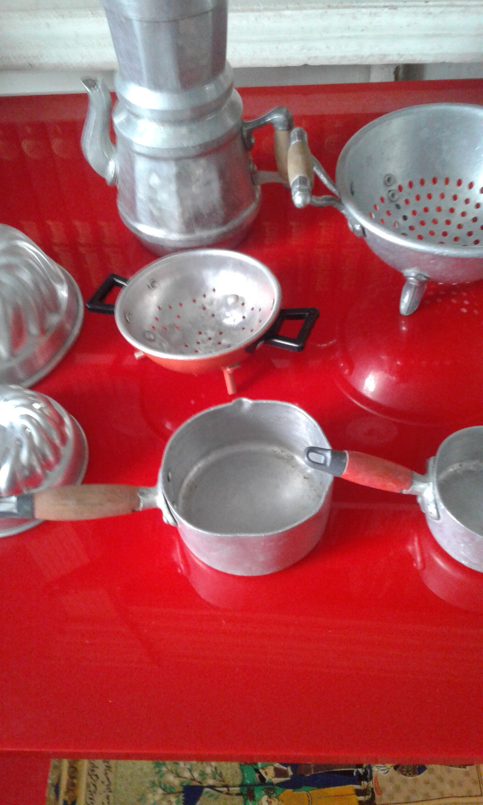Set of 8 aluminum utensils for dinettes