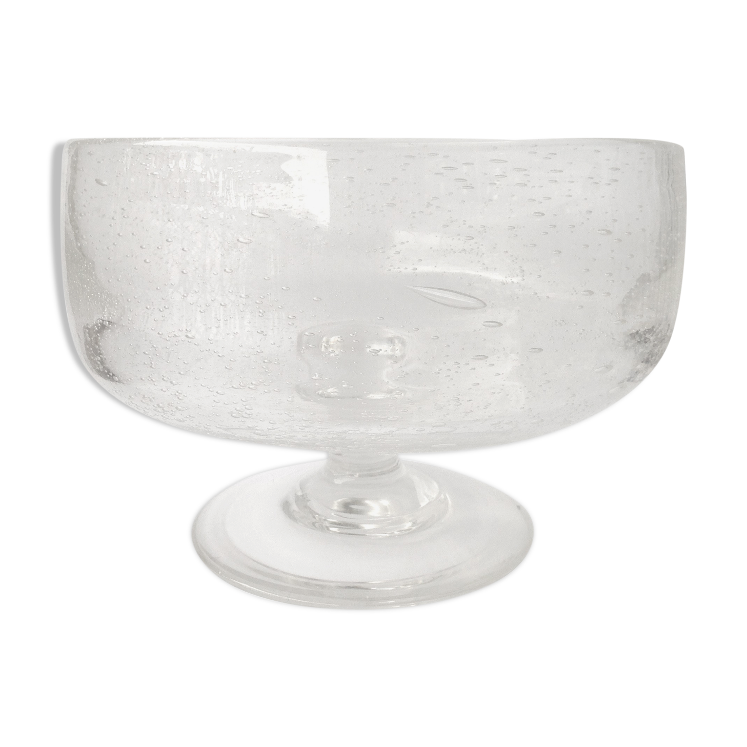 Biot cup in blown bubbled glass on foot