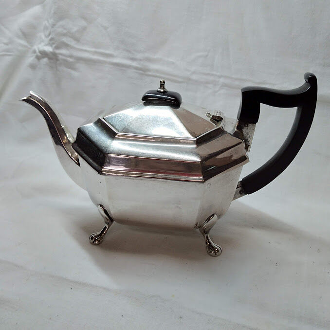 Sheffield-plated English Art Deco silver teapot
