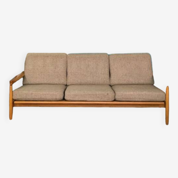 Scandinavian solid wood sofa