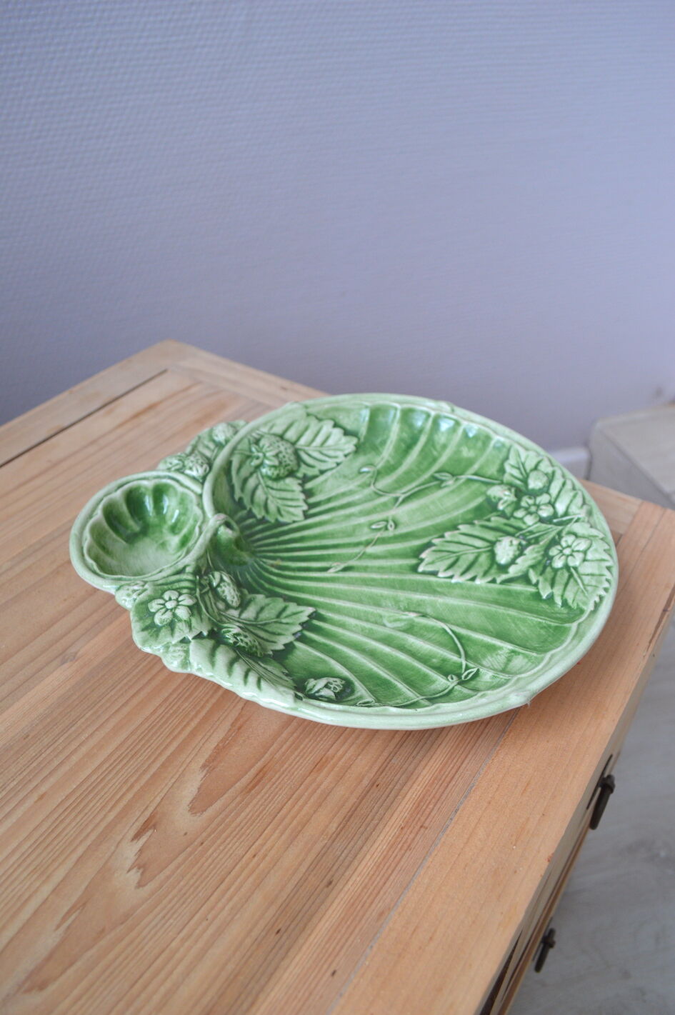 Ceramic dish in the shape of a scallop made in Portugal
