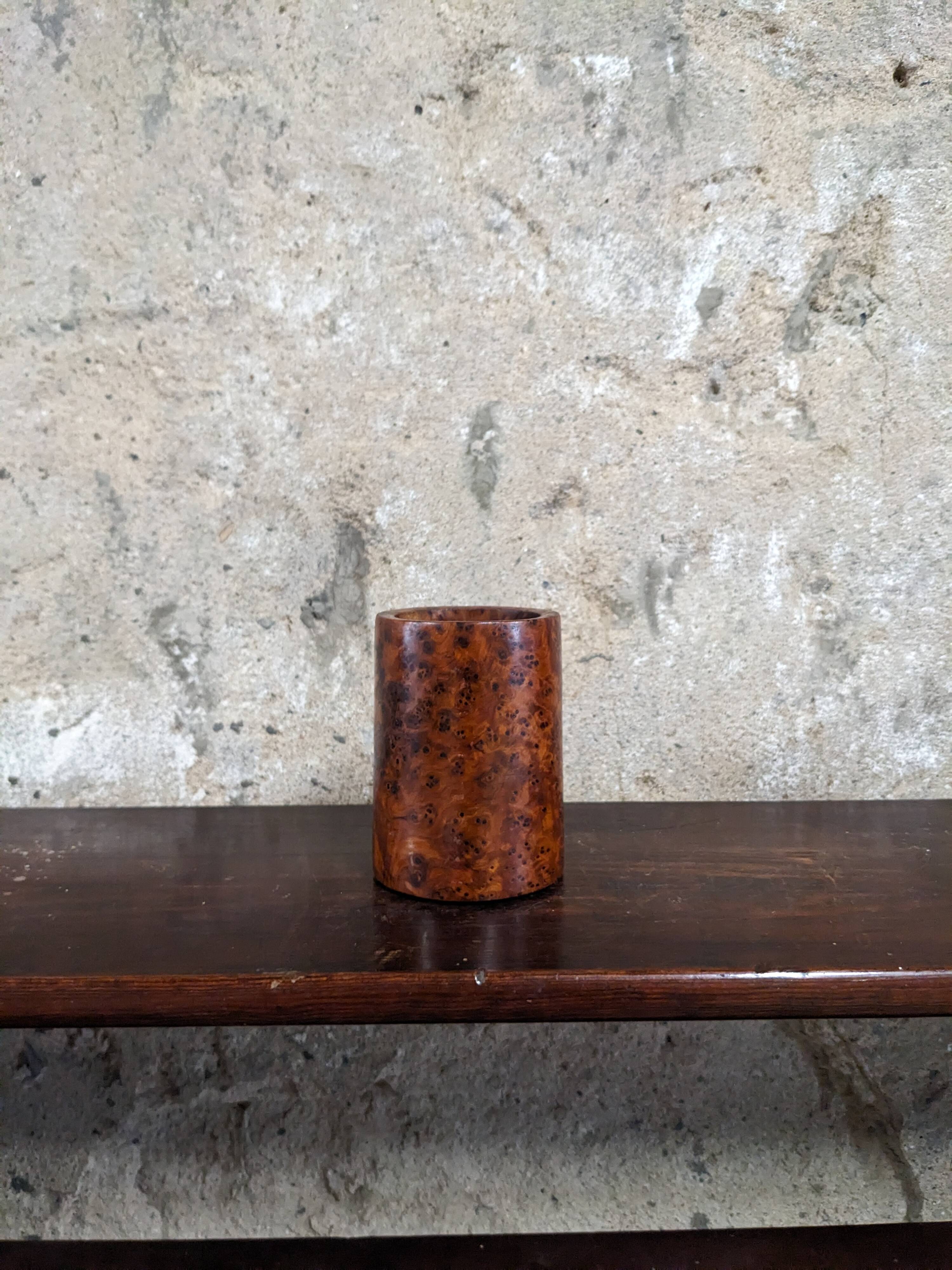 Porte-stylo en bois de thuya