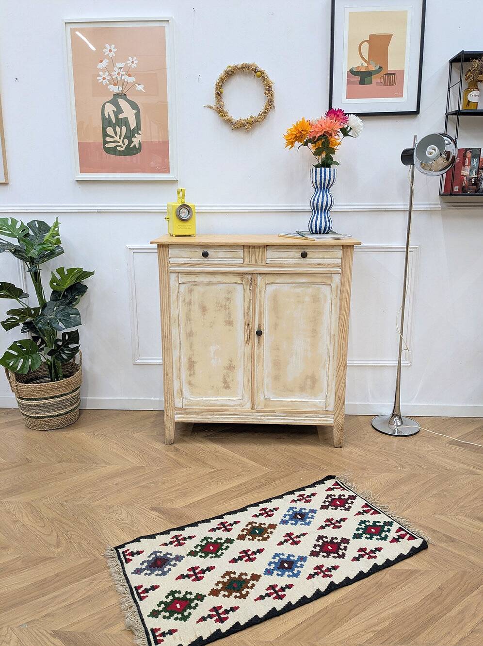 Buffet parisien vintage patiné