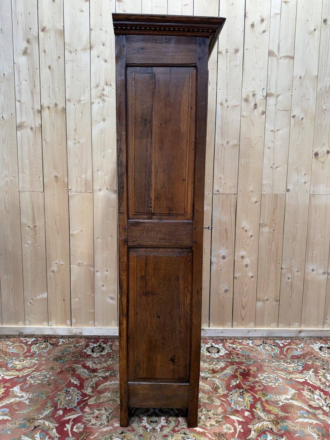 High period bonnetière - Renaissance in solid oak, panelled