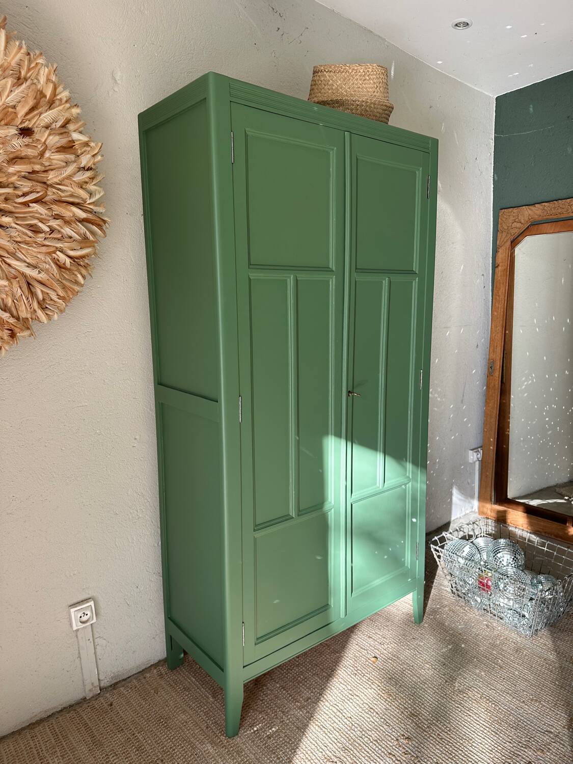 Armoire parisienne verte