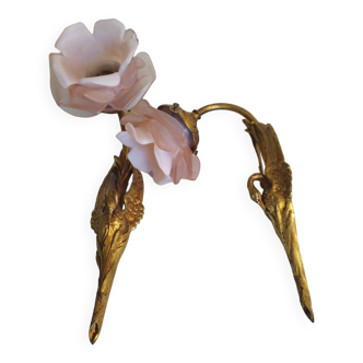 Paire d'appliques cygne en bronze et tulipe rose en pâte de verre