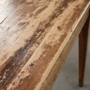 Table de ferme française du 19ème siècle pour 4 à 6 personnes.