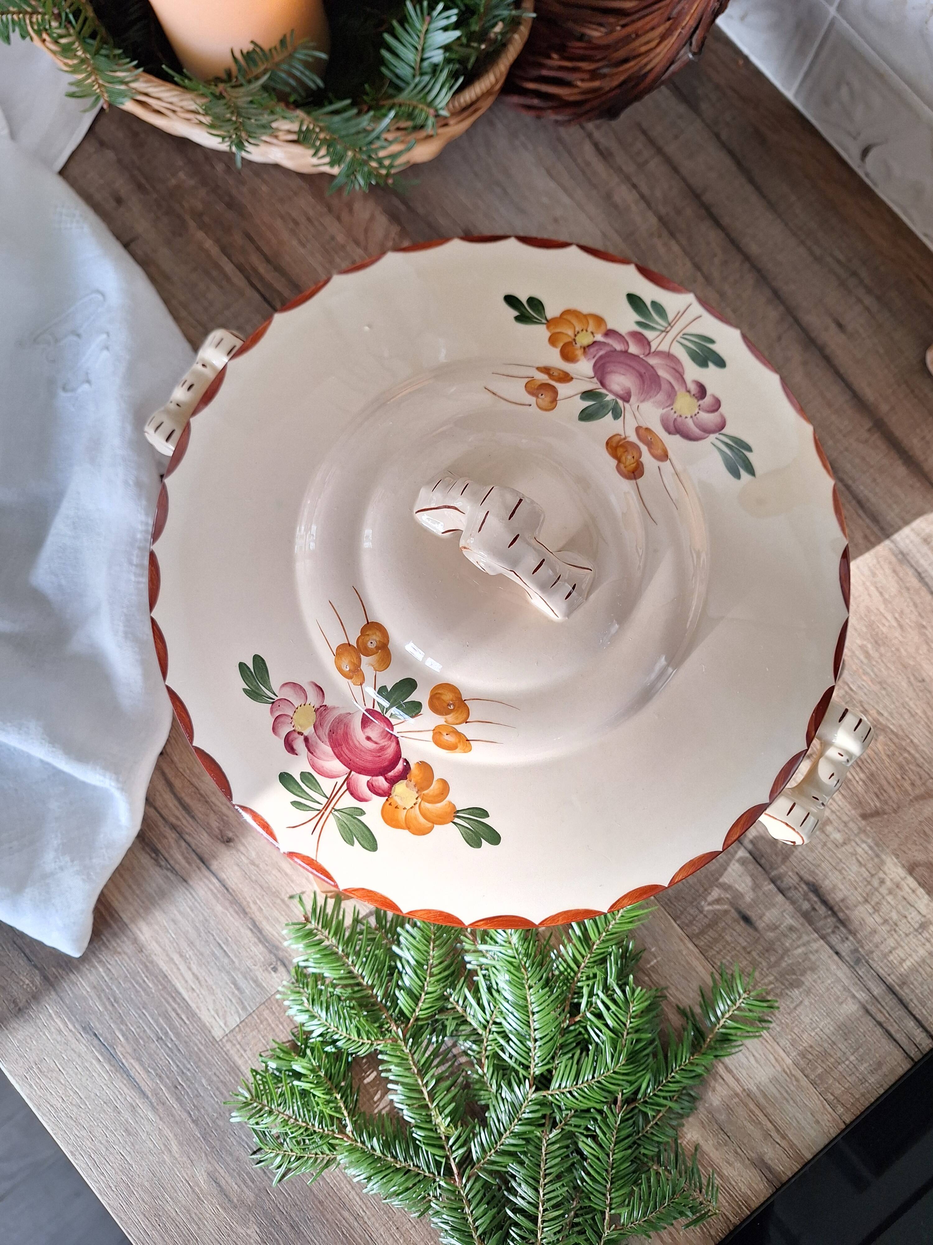 Longchamp Agen model soup tureen