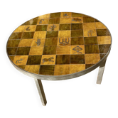 Circular coffee table