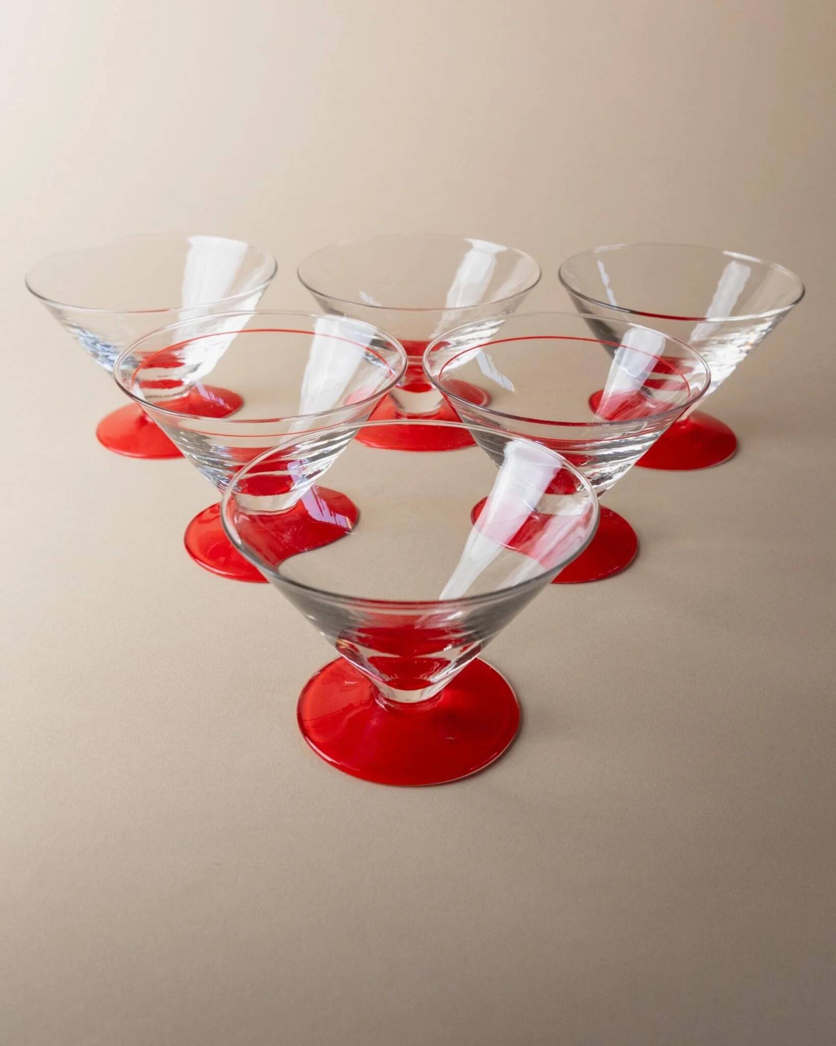 Set de 6 verres à boire en verre rouge – Italien des années 1980 Memphis-Postmoderne, transparent avec des accents rouges