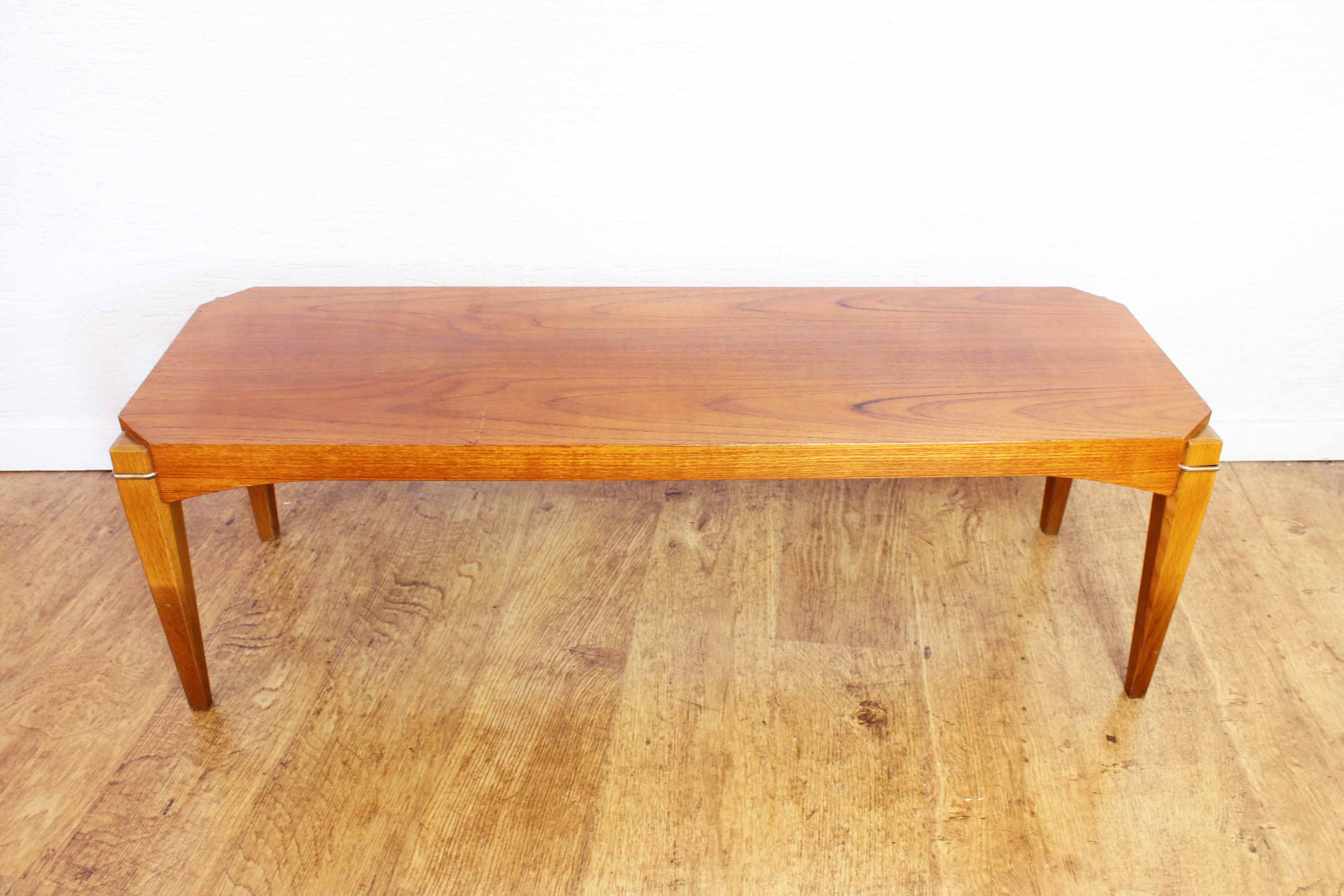 Table basse design scandinave années 70