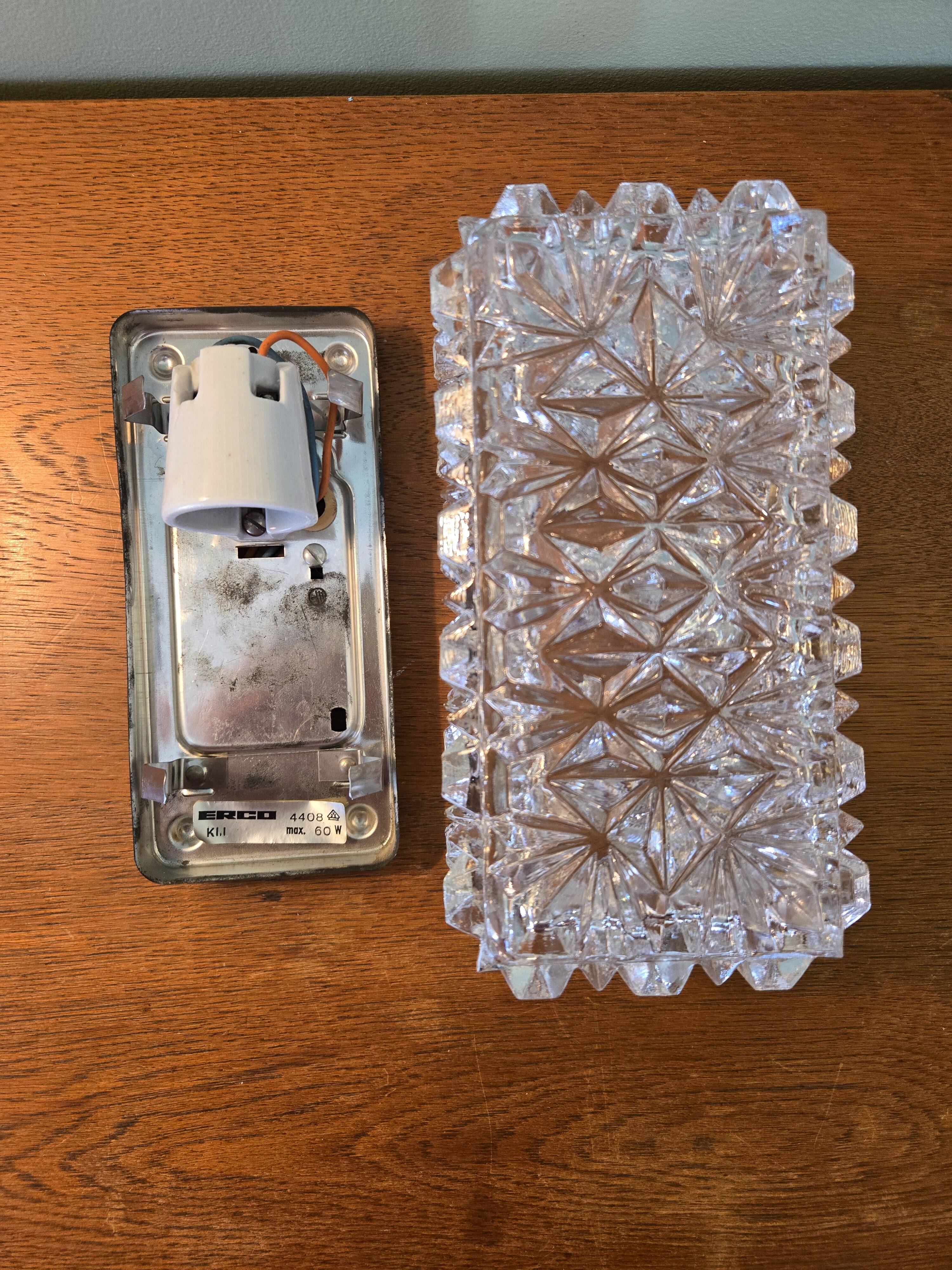 Erco wall lamp in pressed glass - vintage design from the 70s