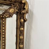 Miroir a parecloses de style Louis XVI en bois et stuc doré XIX siècle