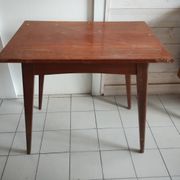 Compass leg desk