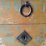 Coffre ancien bois peint
