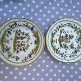 Set of two old Moustier plates