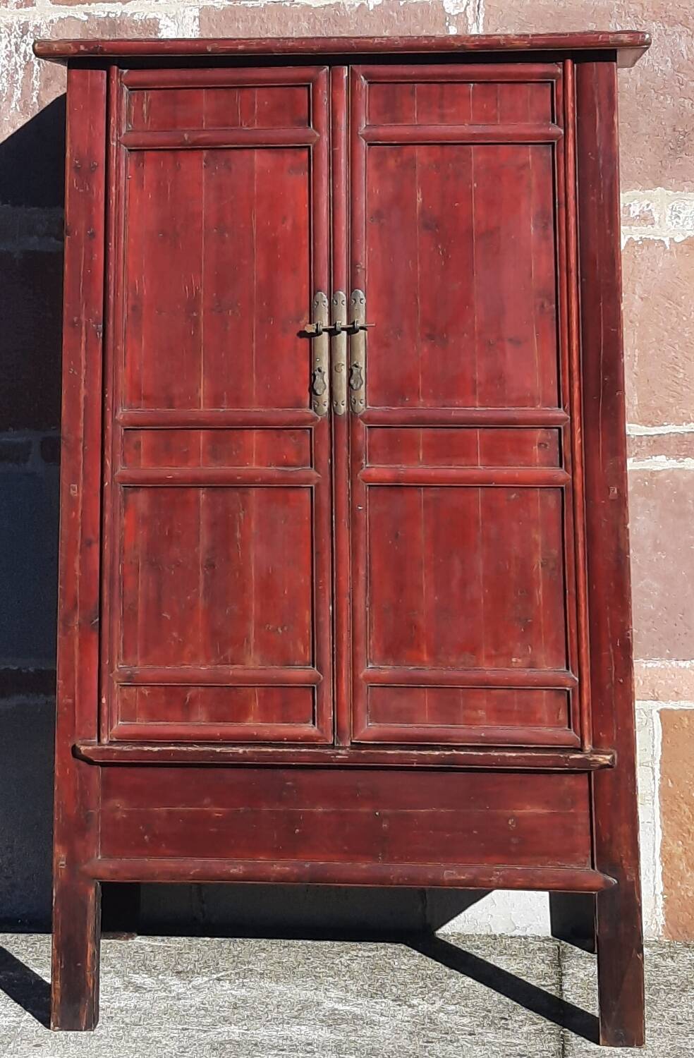 19th-century Chinese wardrobe (Height 2.6m)