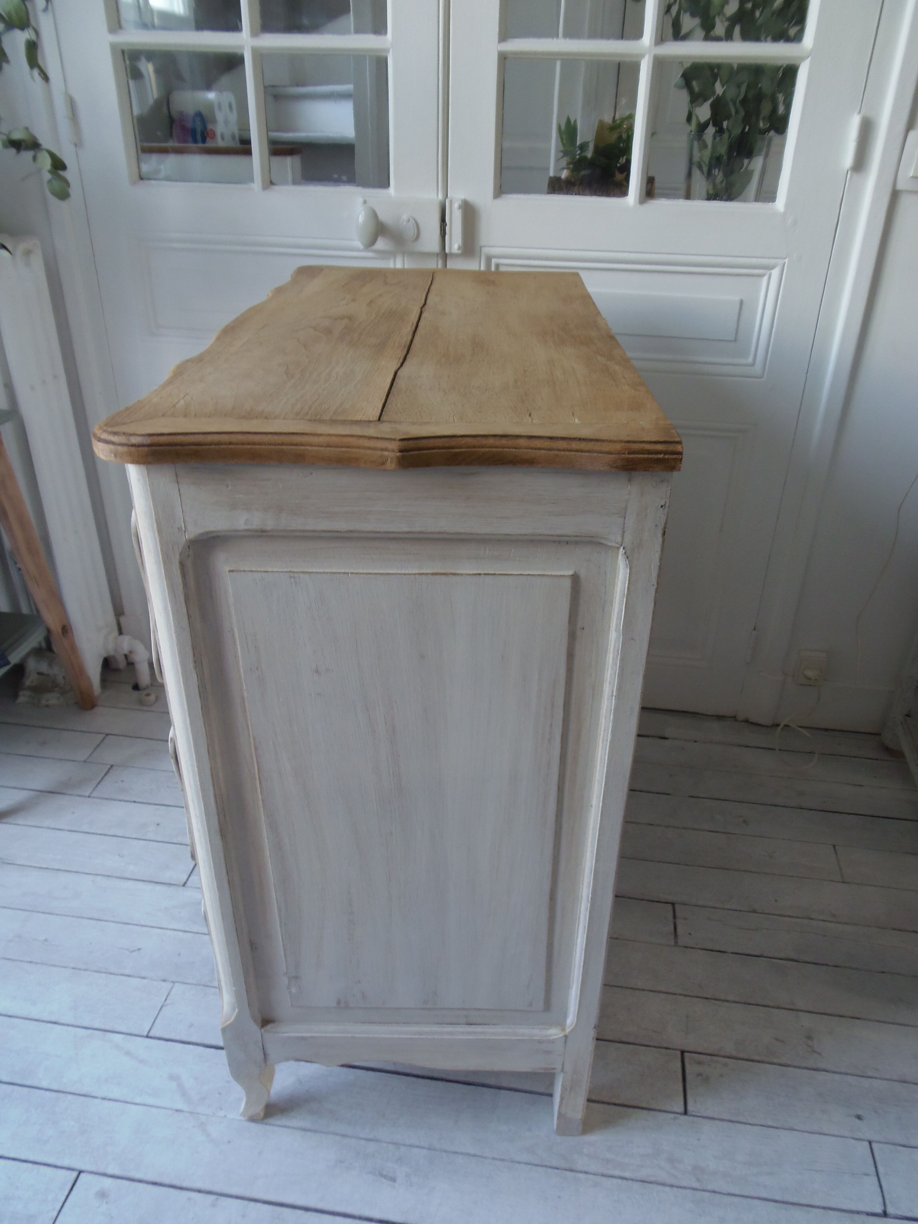 Louis XV stye dresser