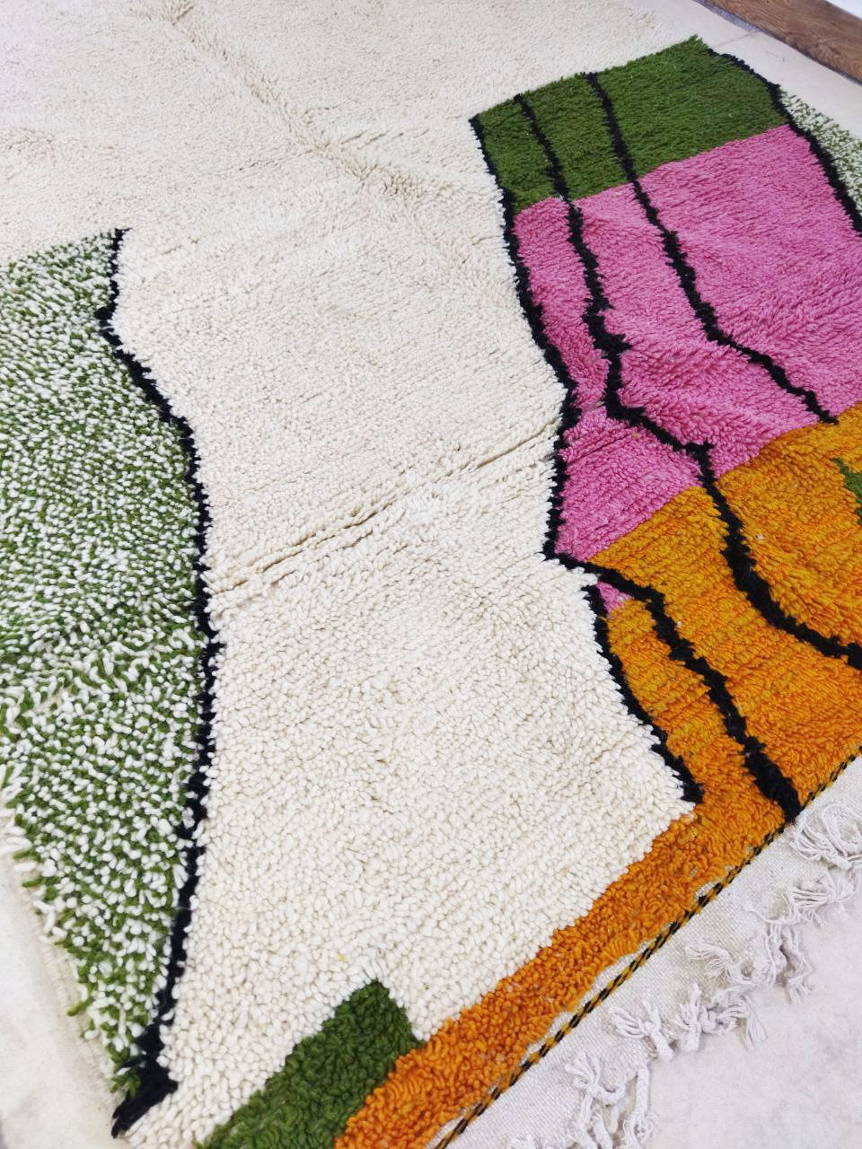 Moroccan berber carpet 266x194cm