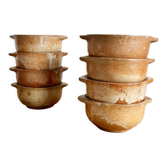 8 stoneware bowls