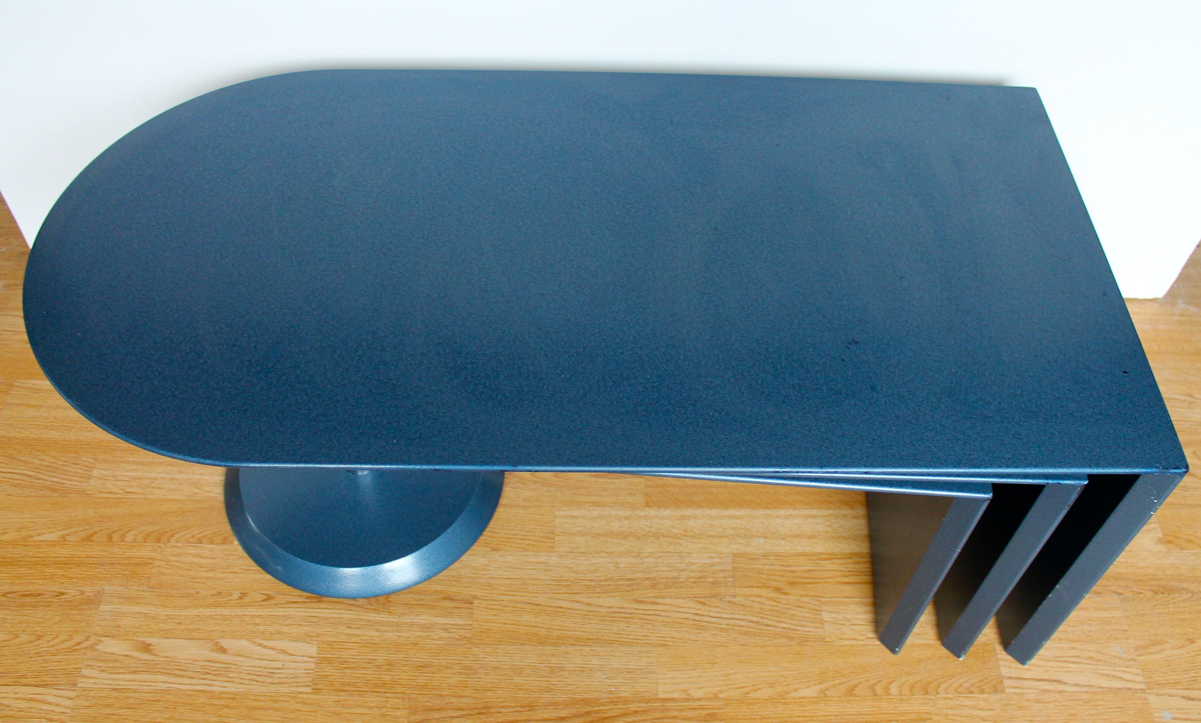 Low years 80,3 trays swivel table