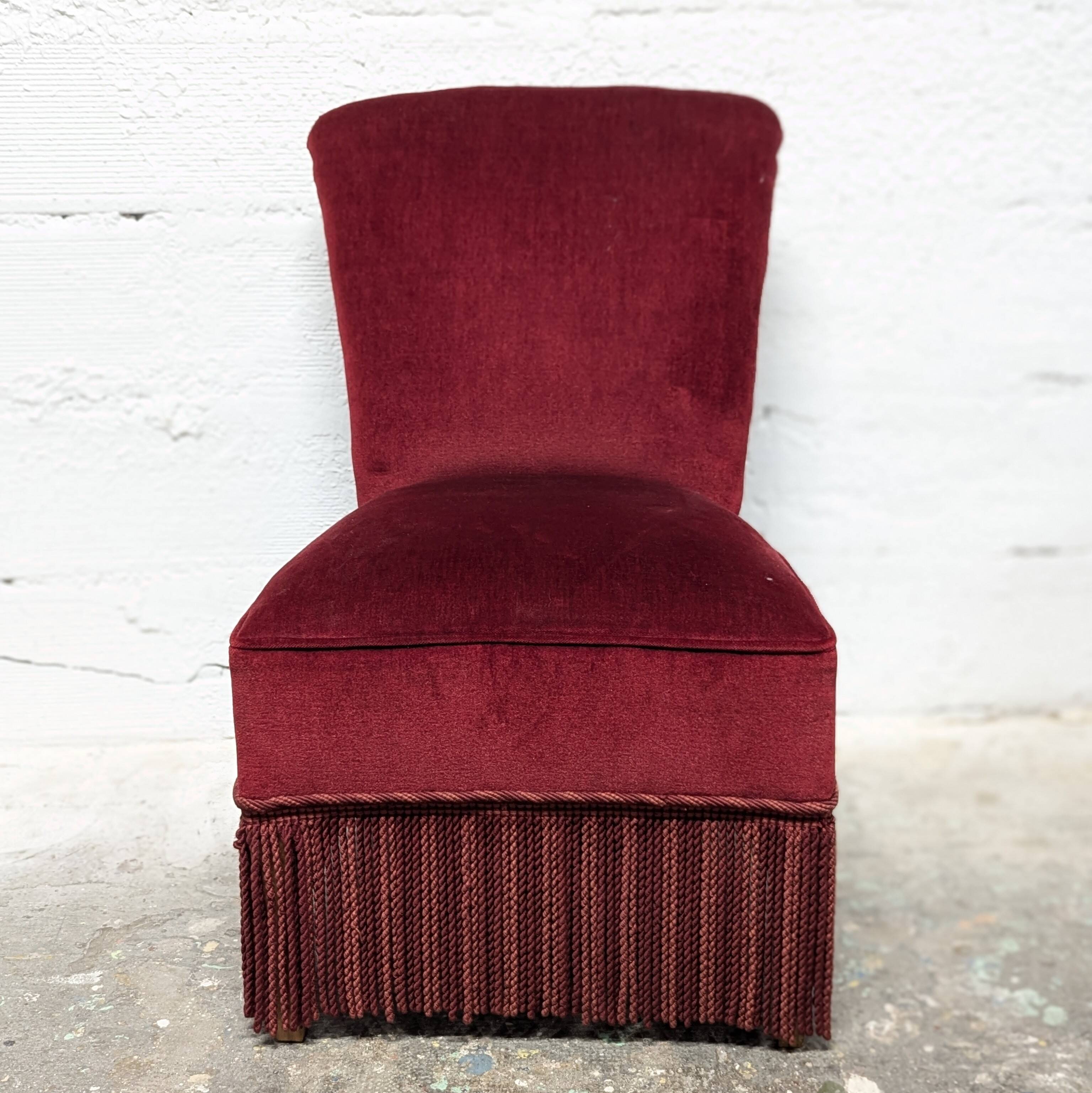 Velvet toad armchair