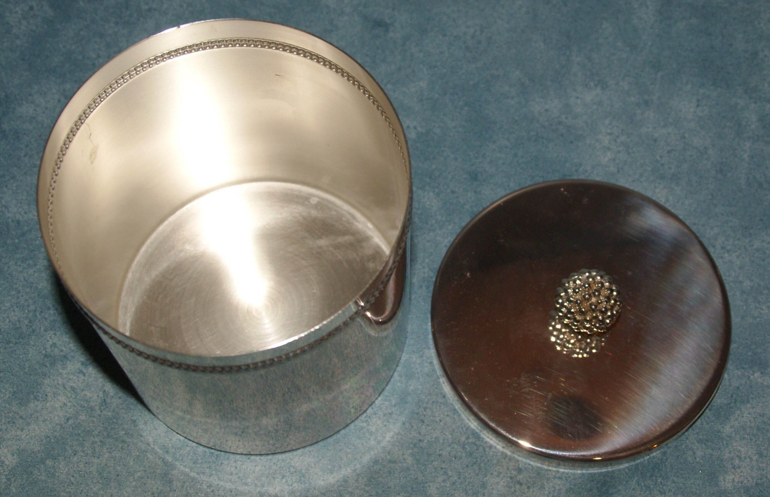Silver metal cookie tin