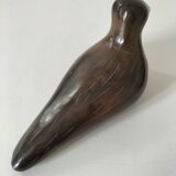 Colombe sculpturale en céramique brun chocolat, 20ème siècle