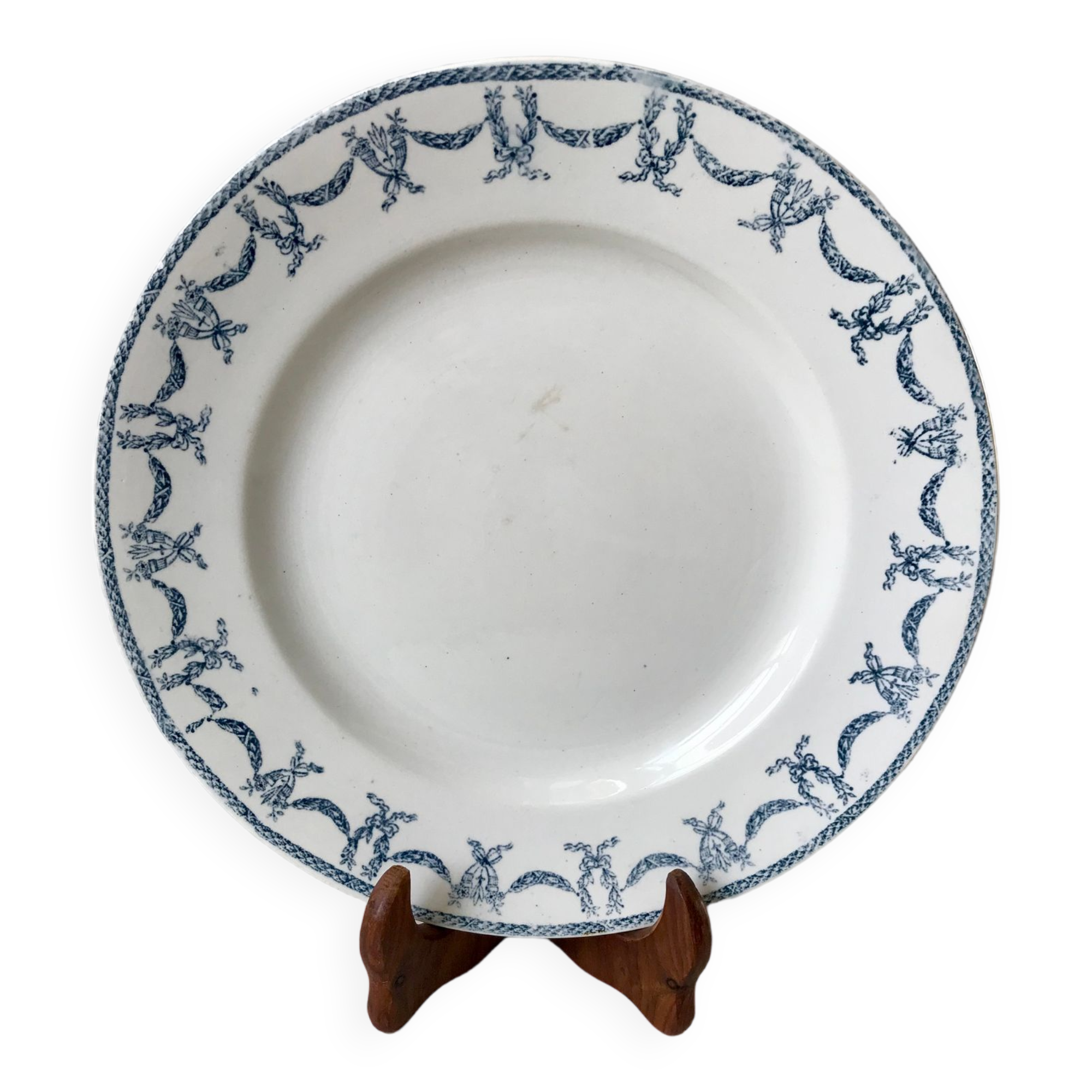 round dish in blue Iron Earth U&C Digoin Sarreguemines model Les Ternes late 19th century