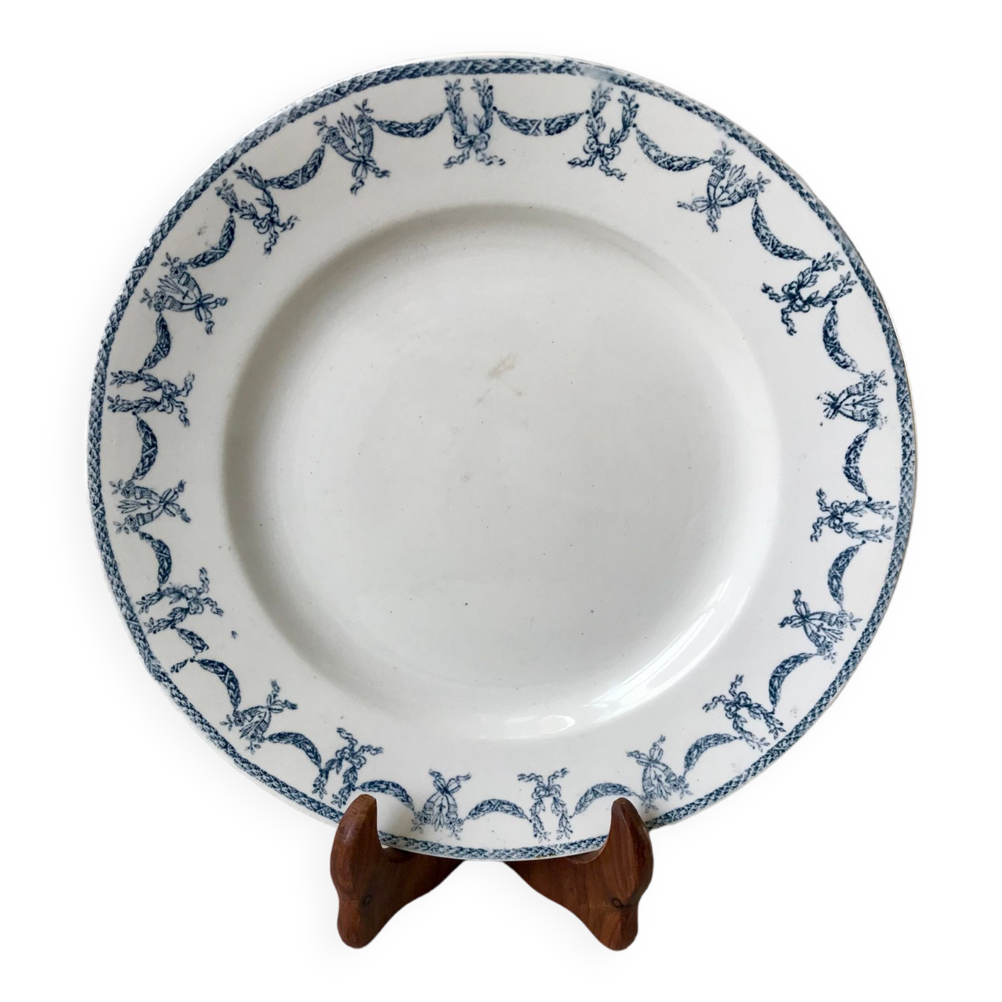 round dish in blue Iron Earth U&C Digoin Sarreguemines model Les Ternes late 19th century