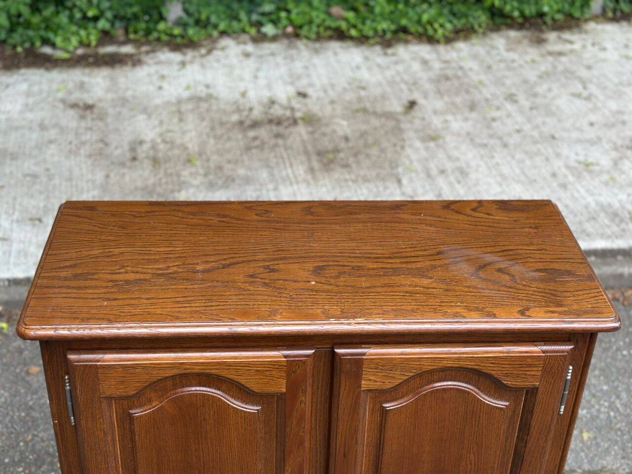 Vintage oak Louis XIV buffet commode from the 1950s.