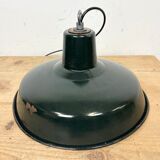 Lampe d’usine industrielle française en émail vert foncé, années 1960