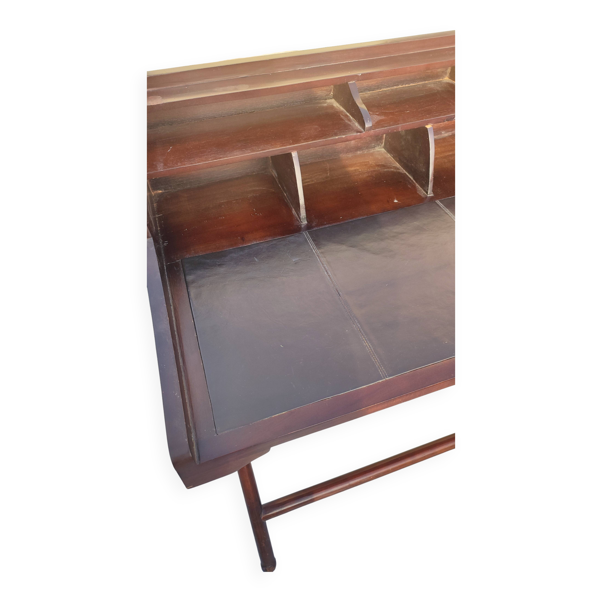 Colonial desk in wood and leather with armchair