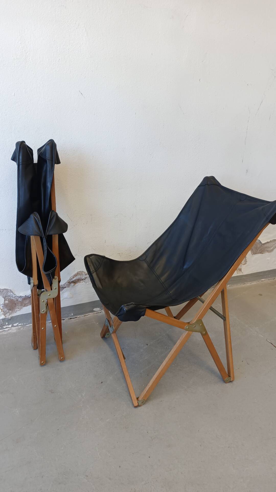 Pair of butterfly chairs