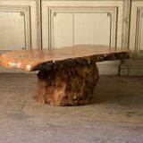 Salon table in racine vernie