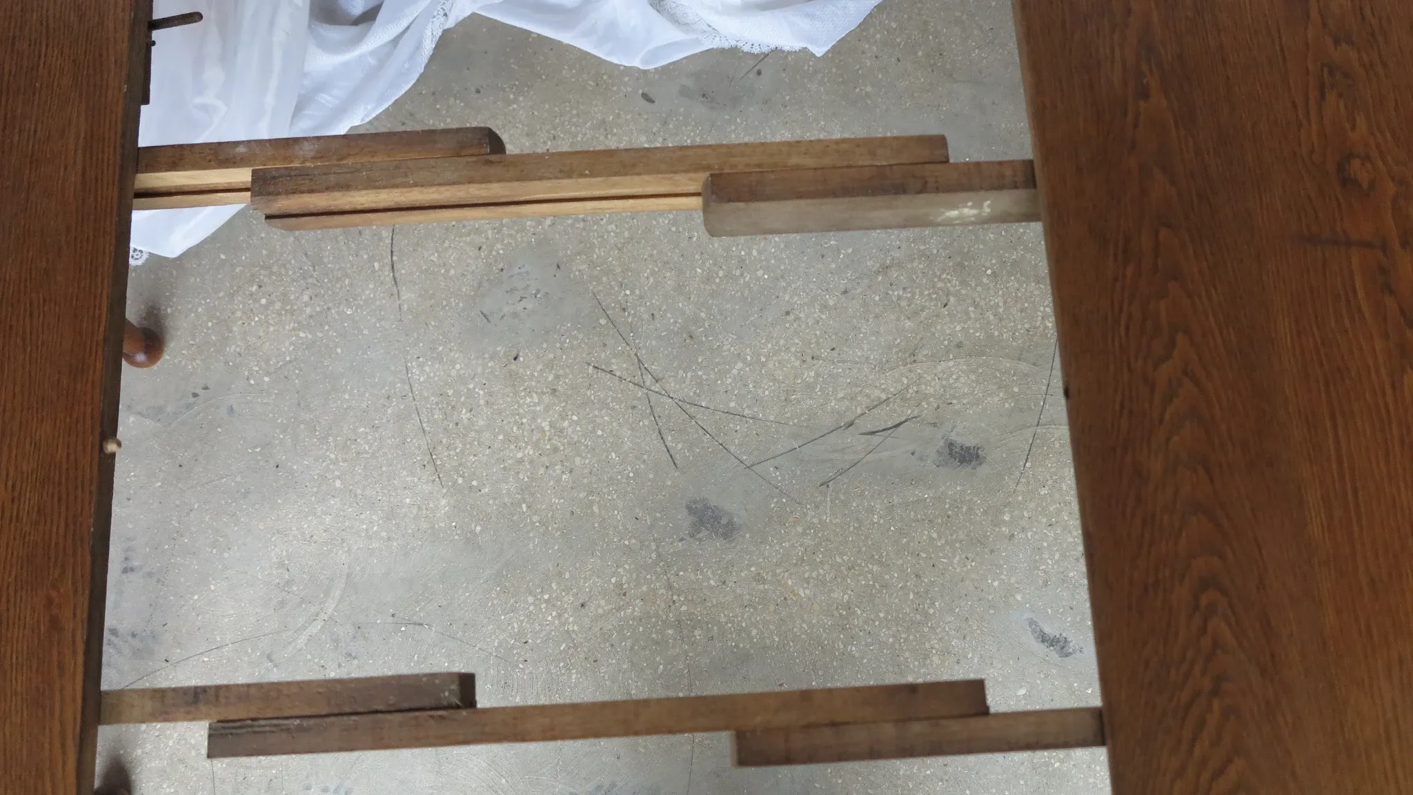 Table de salle à manger années 40