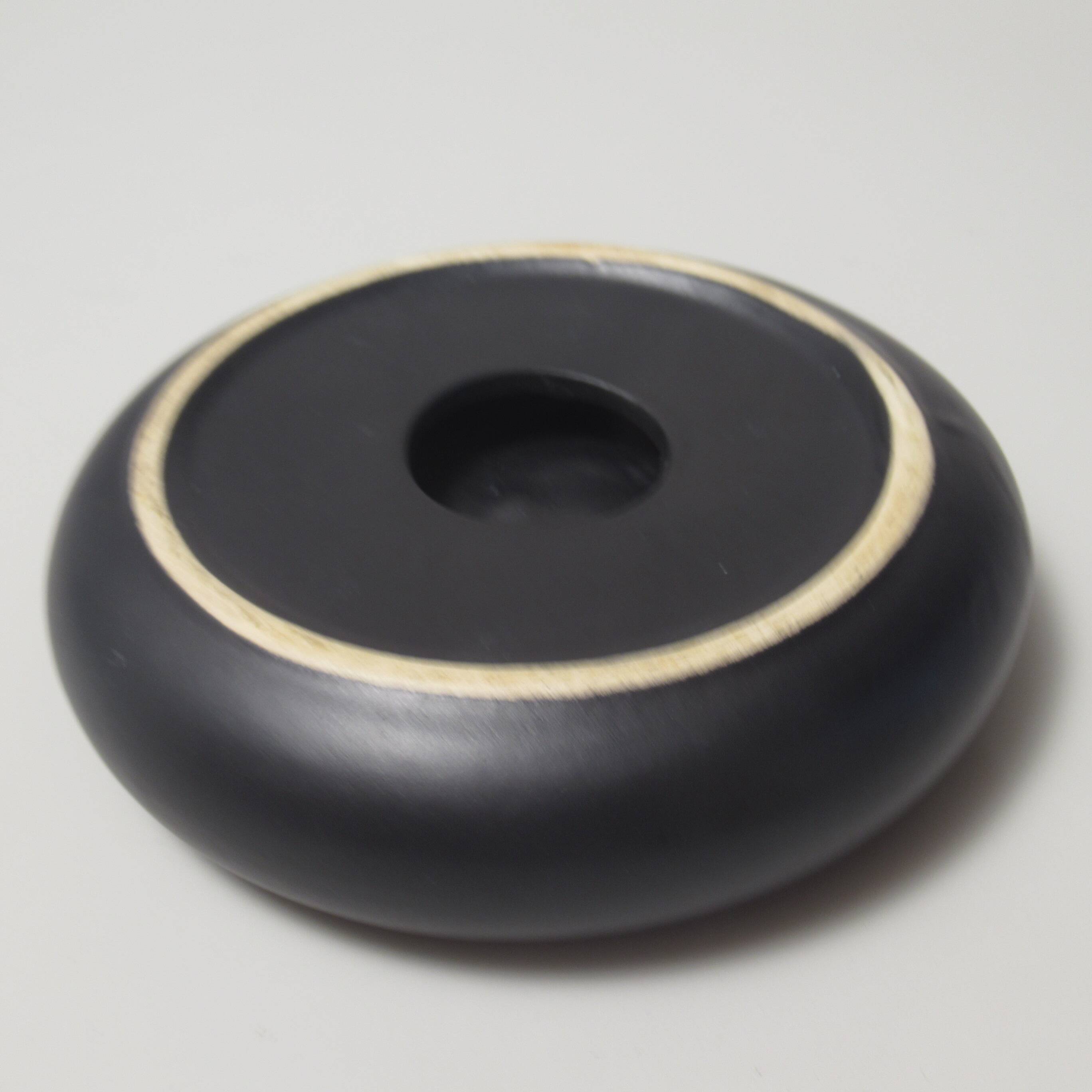 Burl pocket in black ceramic 1980