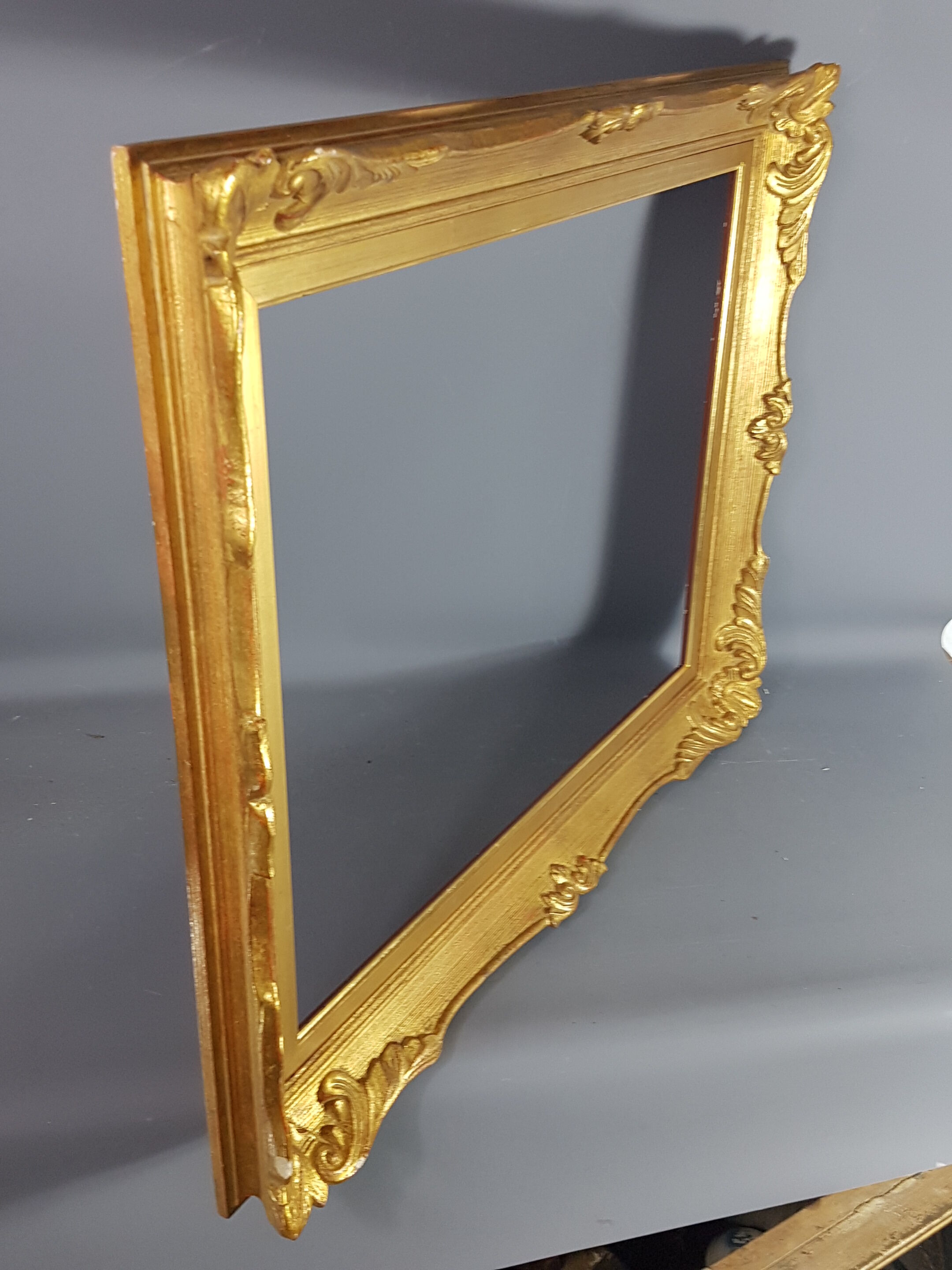 Former Original gold leaf gilding key frame, Style Louis XV 76x61 leafing 61x46.4 cm SB116