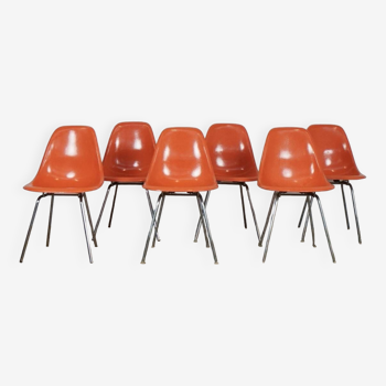 Set of chairs Charles a Ray Eames DSX