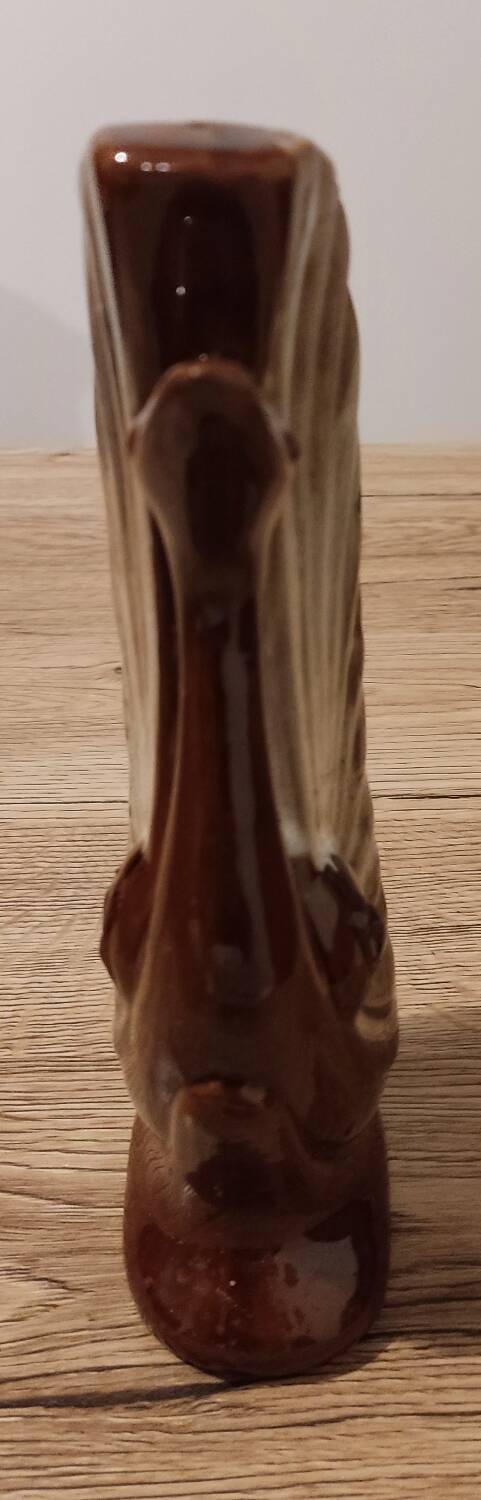 Ceramic soliflore vase with swan decor