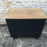 Vintage chest of drawers