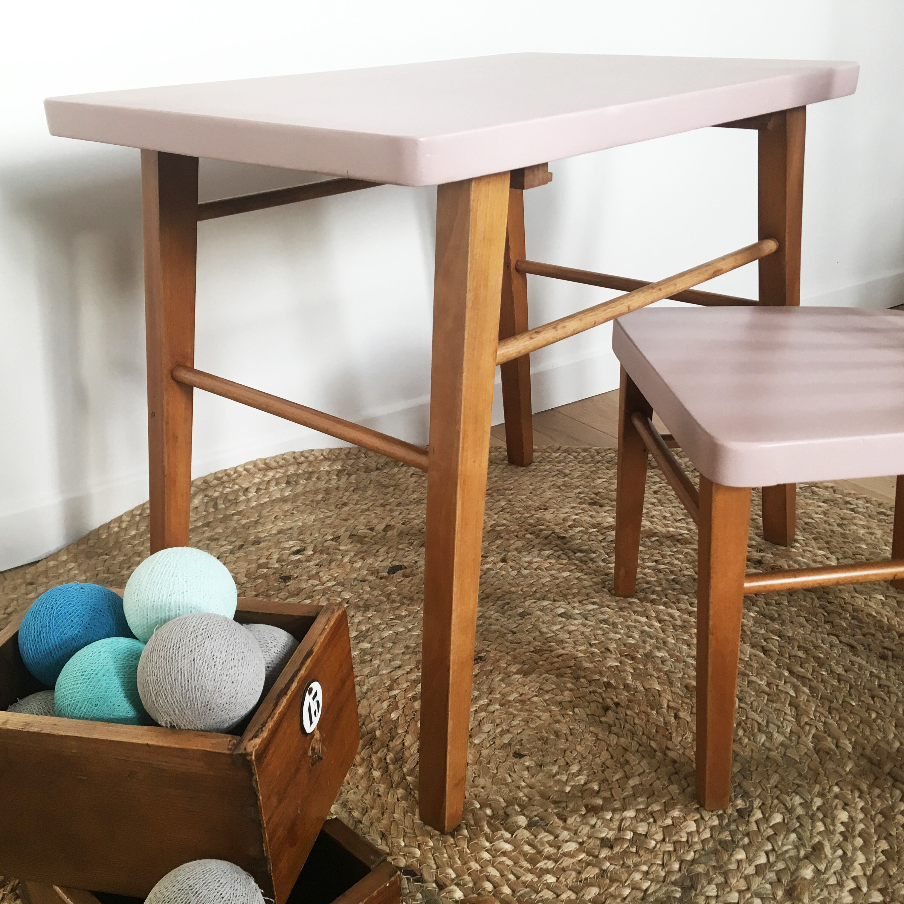 All writing desk and baumann chair for children