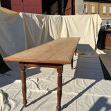 Community table